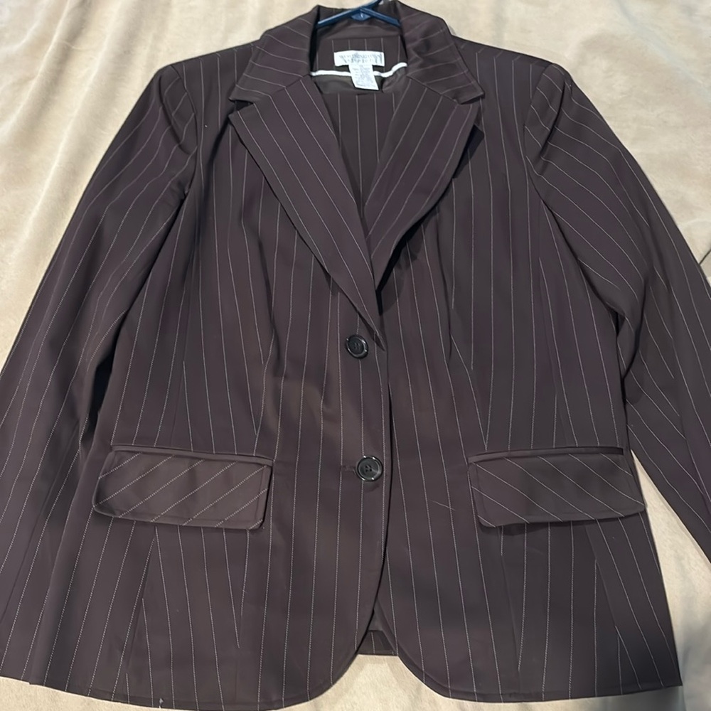 Worthington suit size 14